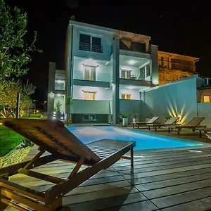 Pocco Locco Biograd Na Moru